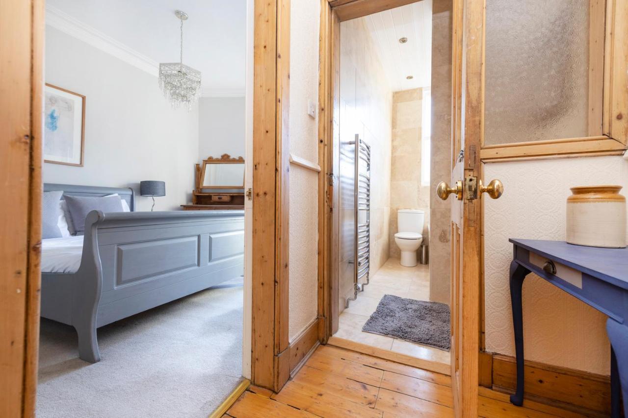 Joivy Old Town 1-Bed Apartment With Stunning Views EDI Exteriér fotografie