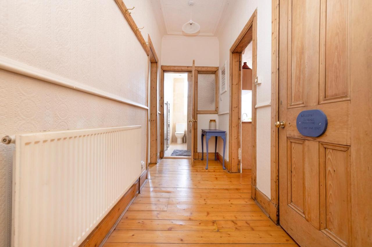 Joivy Old Town 1-Bed Apartment With Stunning Views EDI Exteriér fotografie